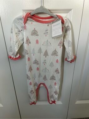 Bestaroo pink holiday trees coverall ruffle 3-6 months modal NWT